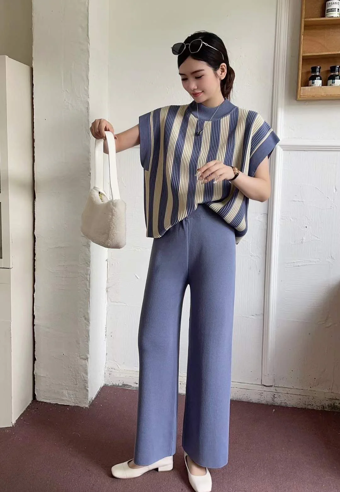 Akira Knitted Cords - Image 5