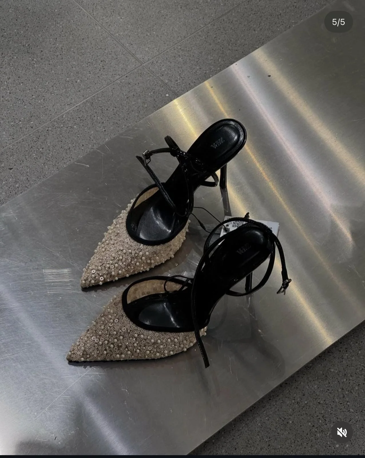 Alaiaa Ballerinas - Image 2