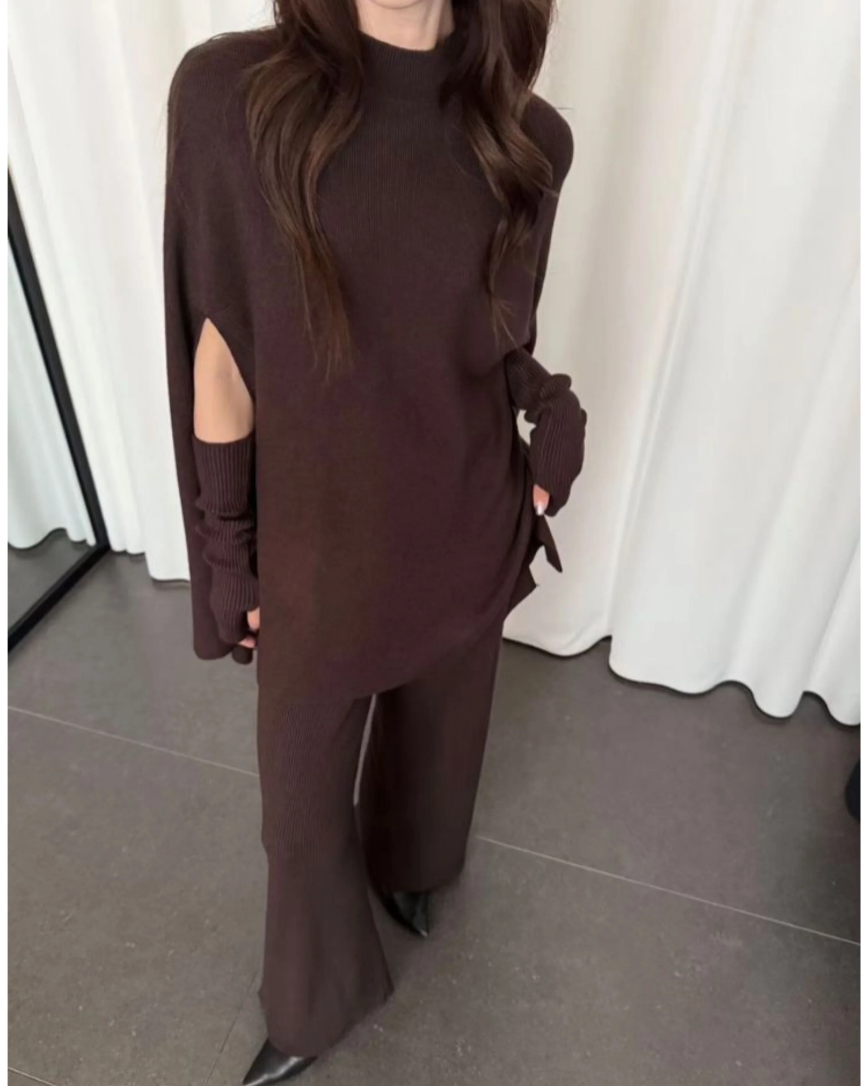 Aura Luxe Cords Set
