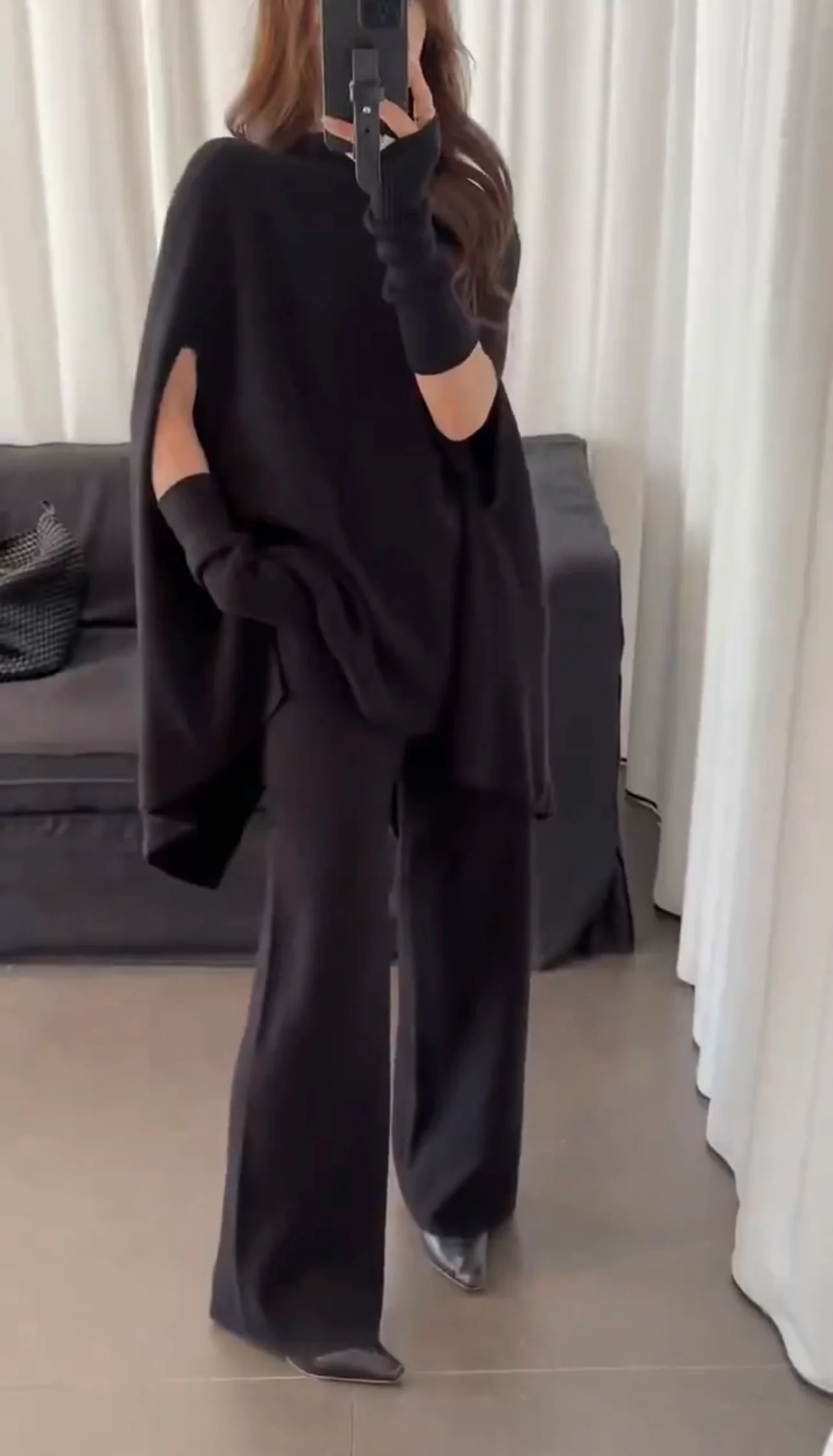 Aura Luxe Cords Set - Image 2