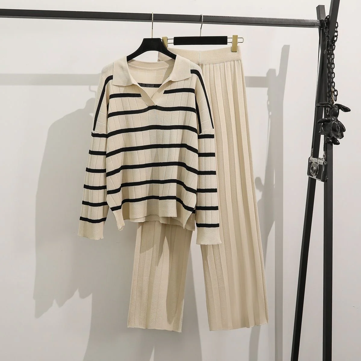 Bola Stripe Cords Set - Image 2