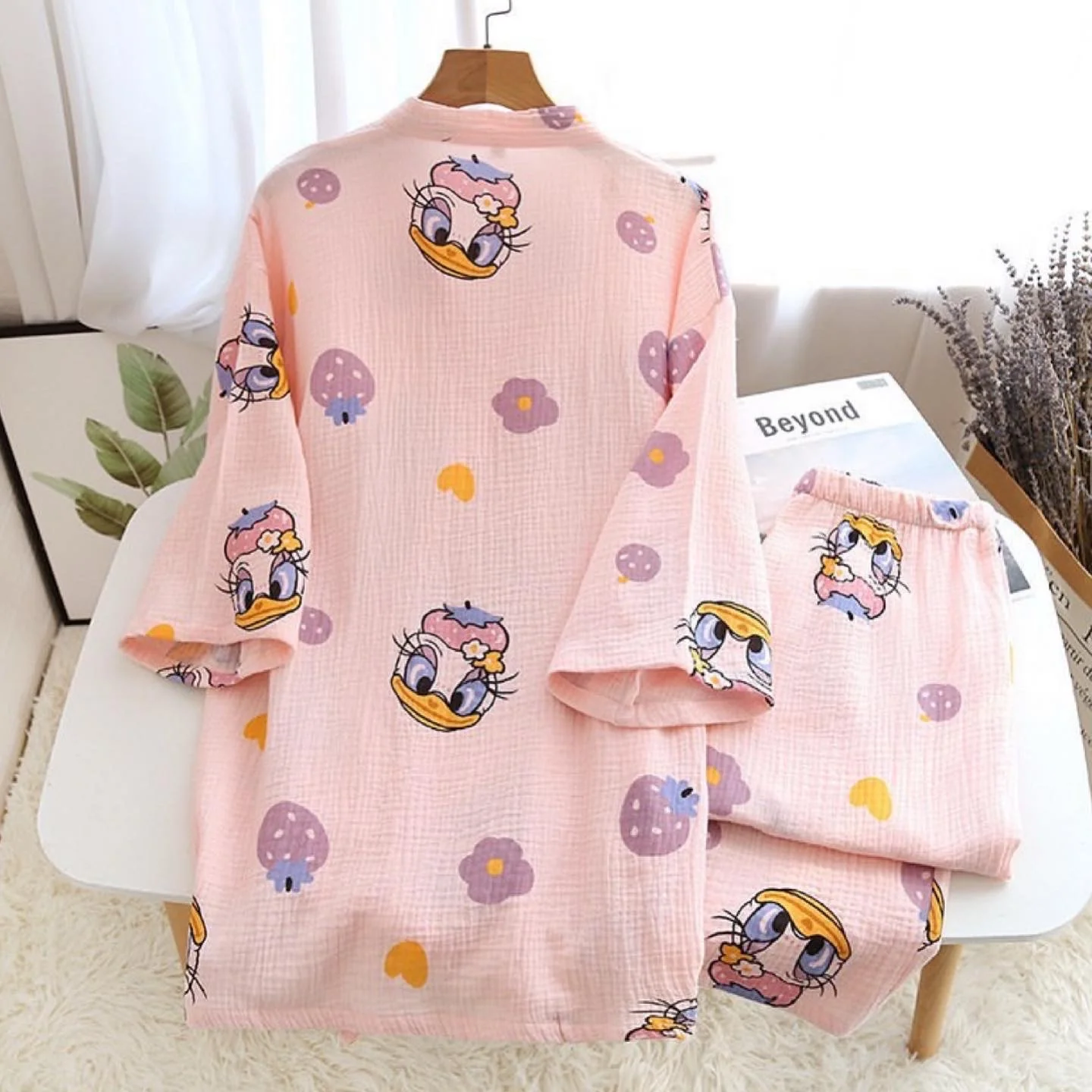 Daisy Duck Nightwear Set - Image 6