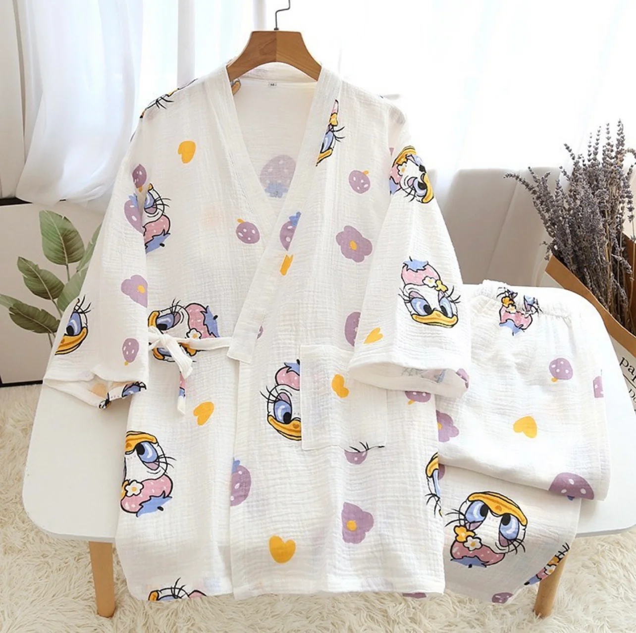 Daisy Duck Nightwear Set - Image 9