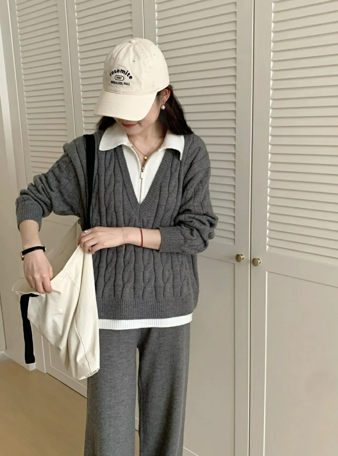 Eva Luxe Cords Set - Image 7