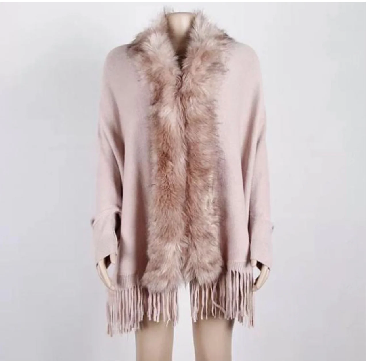 Faux fur shawl - Image 3