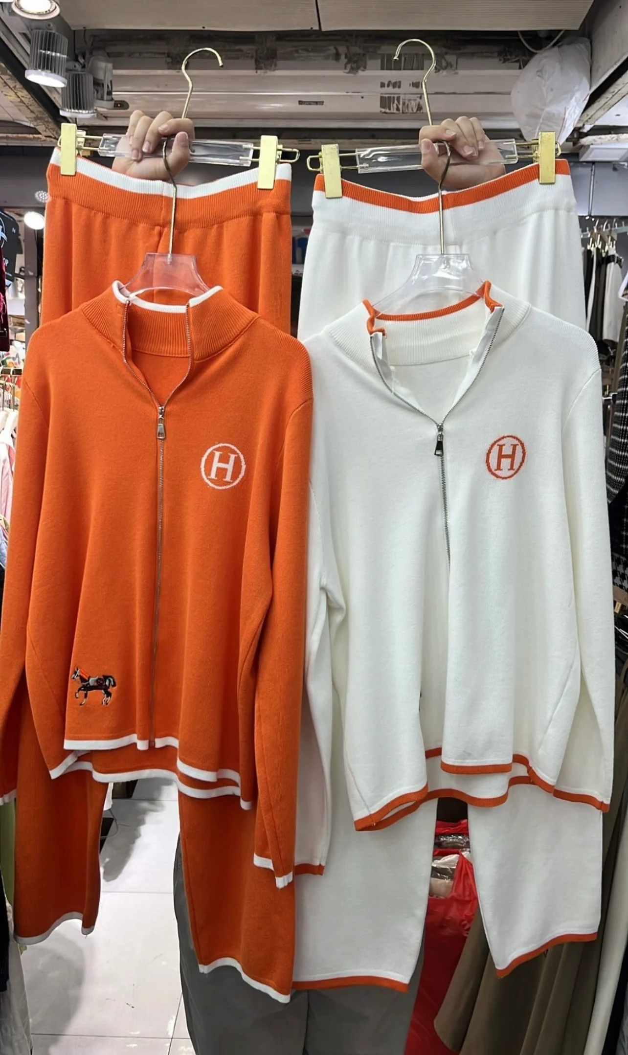 Hermess Wollen Cords Set - Image 6