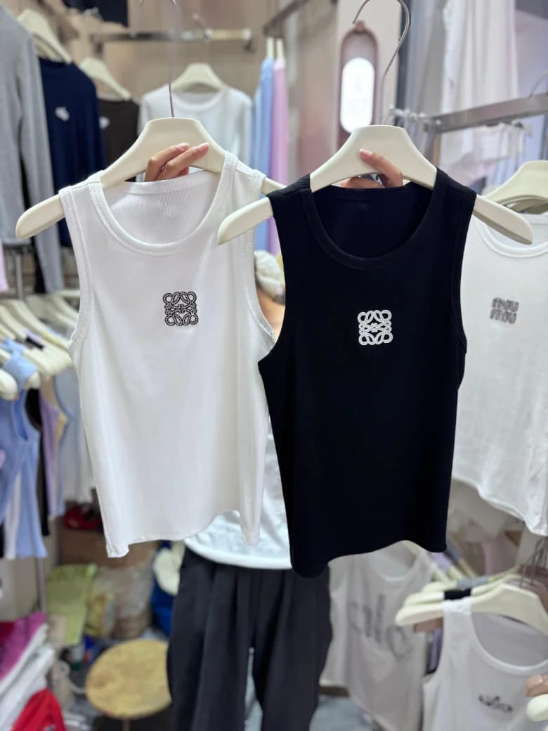 Loewee Tank Top - Image 2