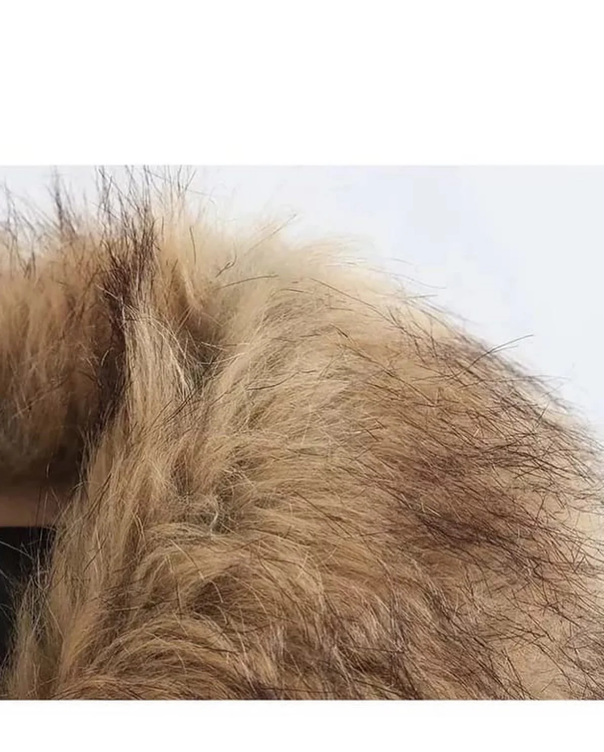 Luxury Coat With Detachable Faux Fur - Image 7