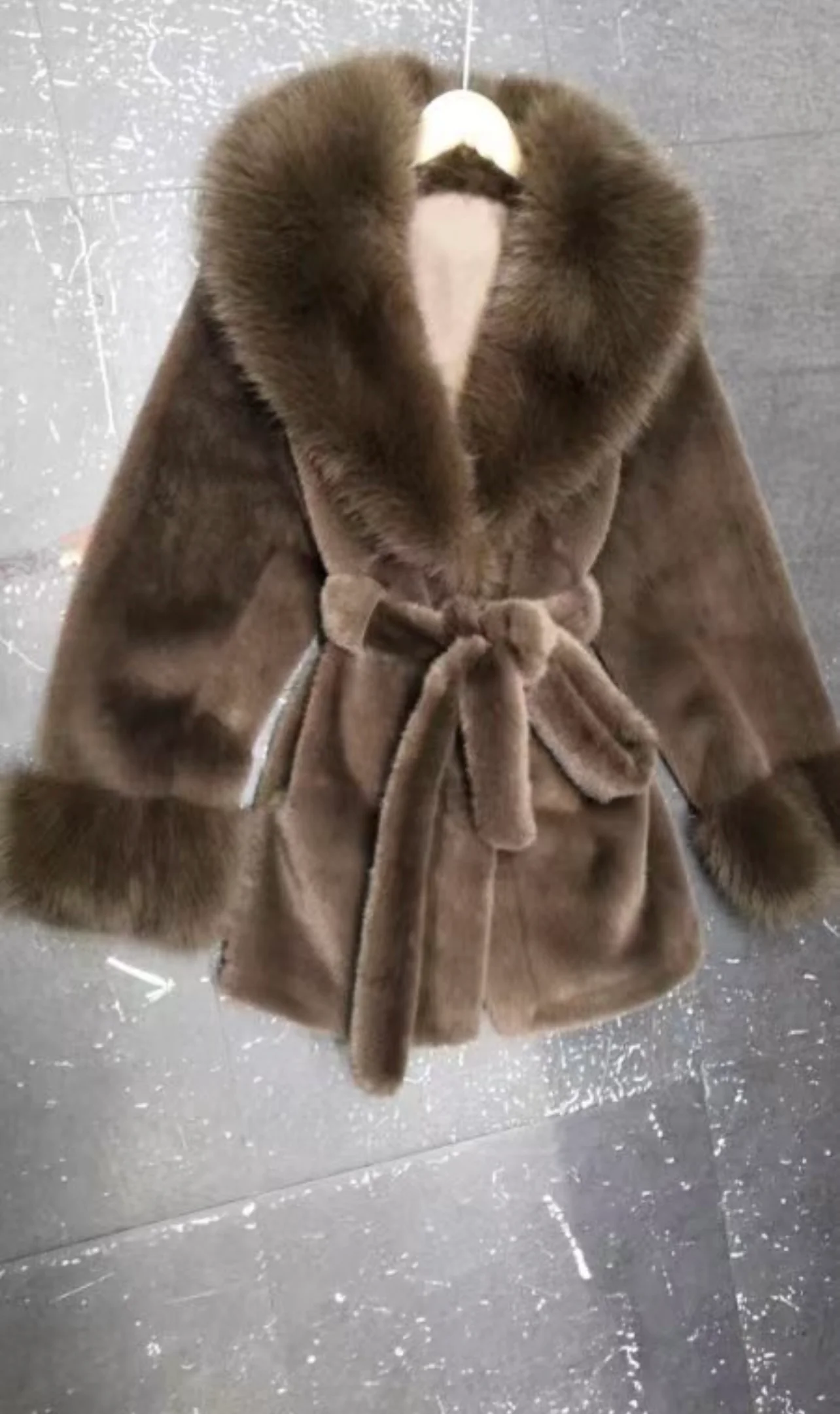Oslo Fur Coat - Image 3