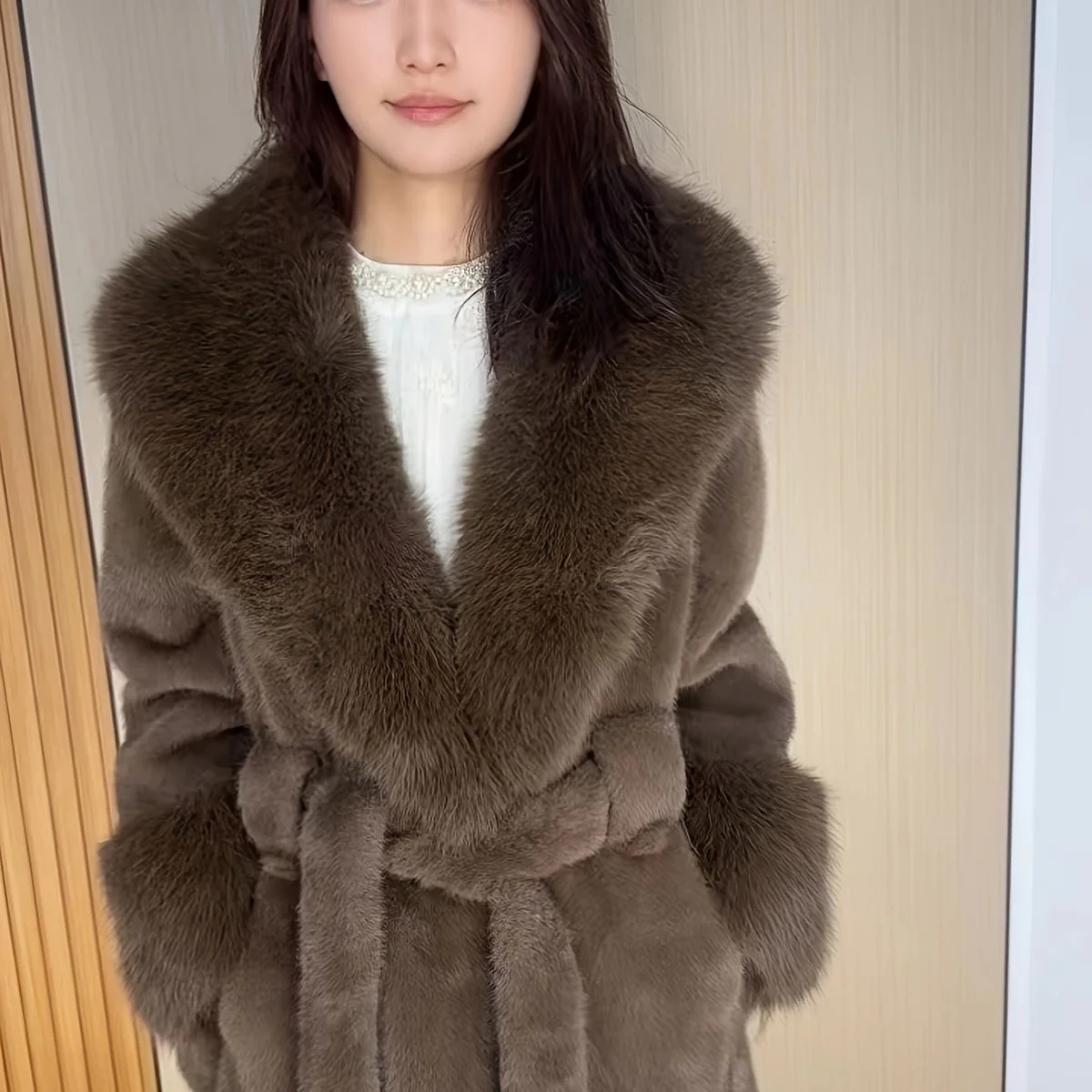 Oslo Fur Coat - Image 4