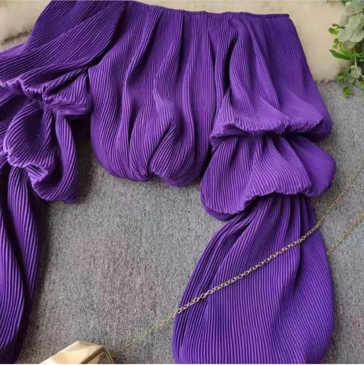 Pleated Puff Sleeves Top - Image 3