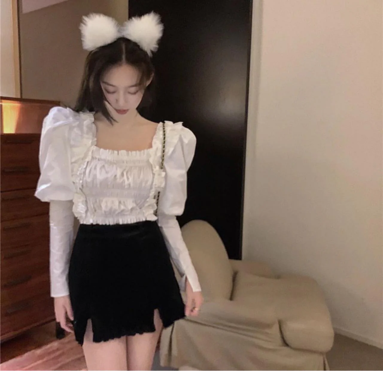 Ruffle Puff Sleeves Crop Top - Image 3