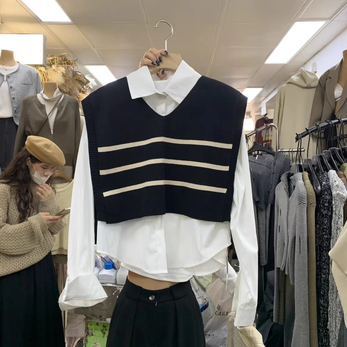Spring autumn sweater with shirt - Image 4