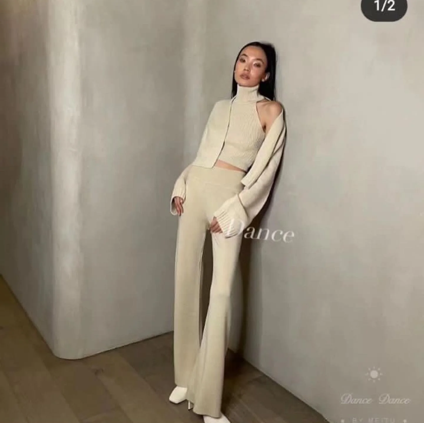 Stella Luxury Three Pc Set - Image 3