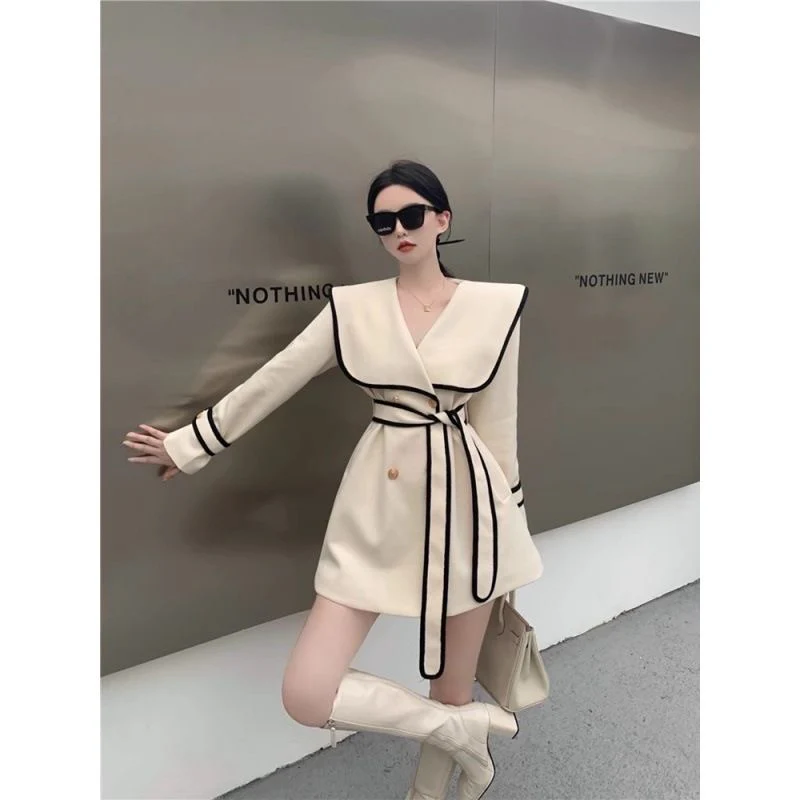Trench Coat - Image 7